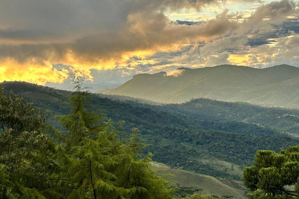 Chalé Itakuara - Experiencia Unica De Na Montanha *